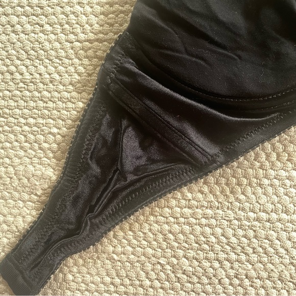 Victoria’s Secret Black Underwire Lined Push Up Bra Convertible to Strapless 32B - Picture 7 of 7